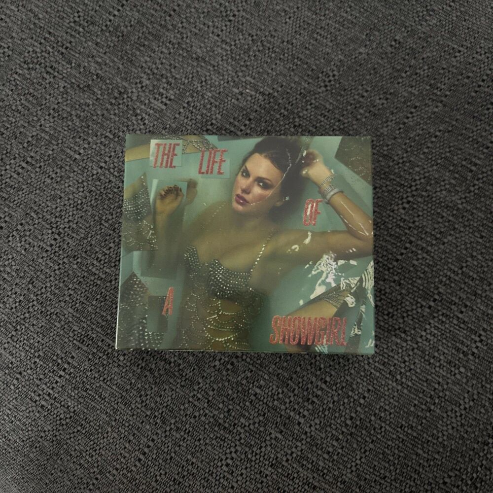 THE LIFE OF A SHOWGIRL: SWEAT AND VANILLA PERFUME EDITION LIMITED RELEASE DELUXE